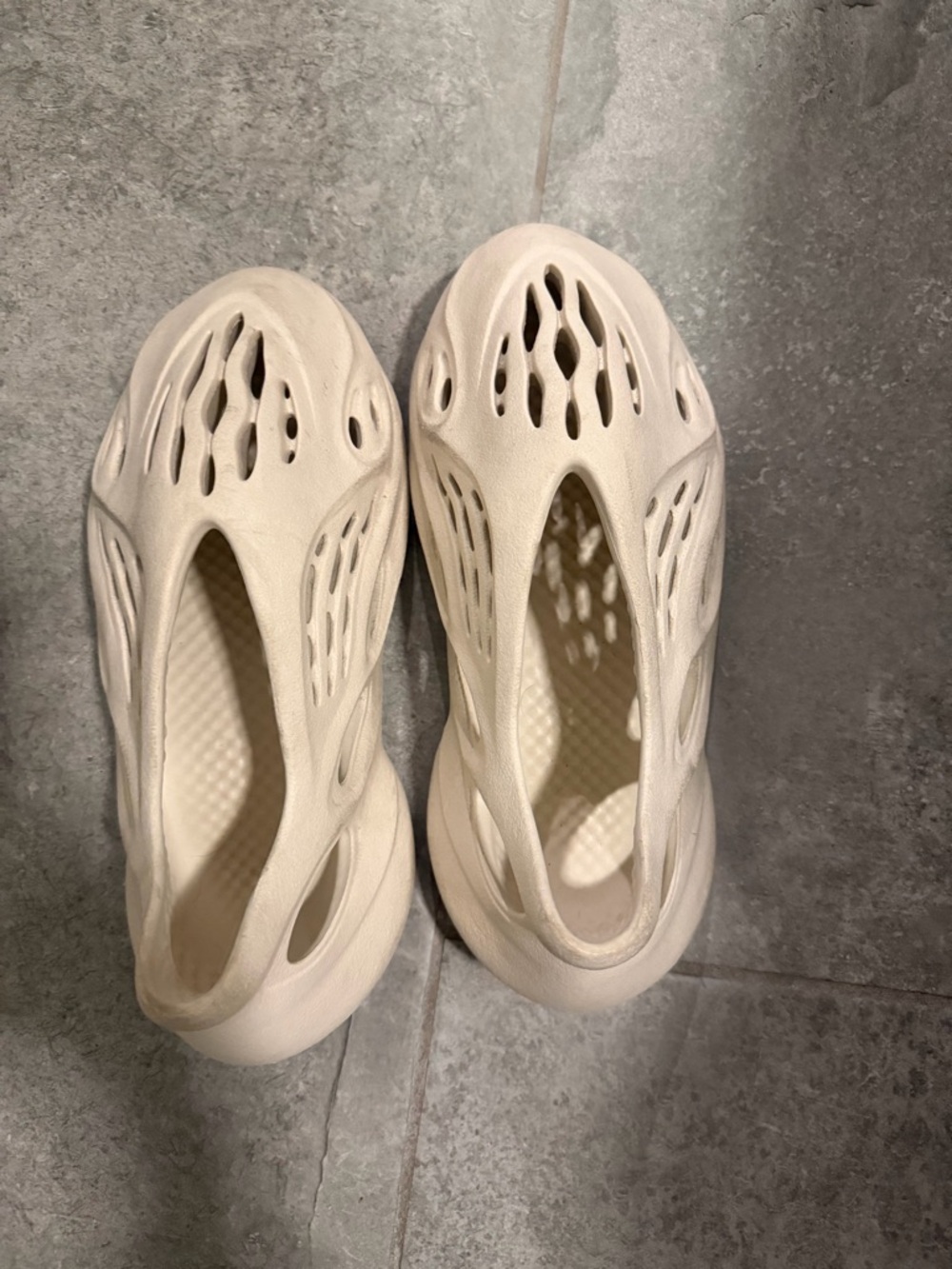 yeezy foam runners